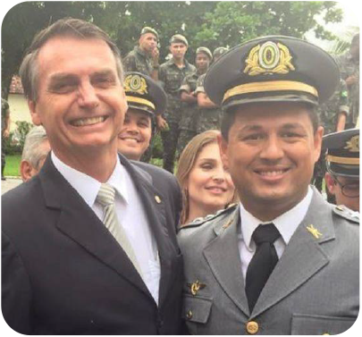 Jair Bolsonaro e Major Vitor Santos na AMAN