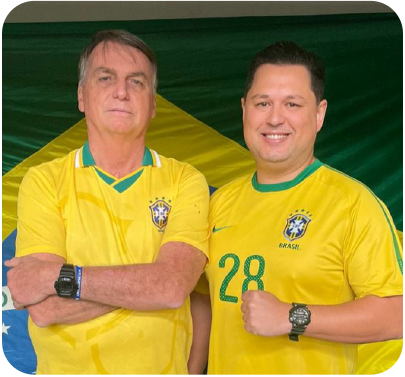 Jair Bolsonaro e Major Vitor Santos em evento